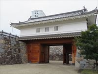 山手渡櫓門