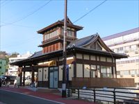 波来湯